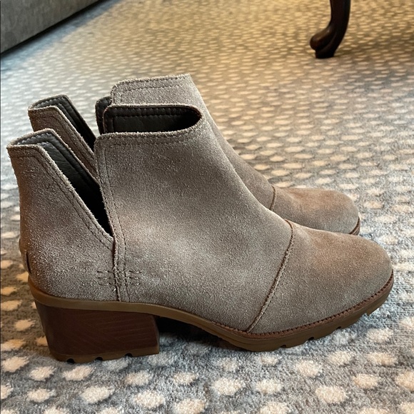 Sorel Women's Suede Ankle Boots - Taupe - Picture 1 of 3